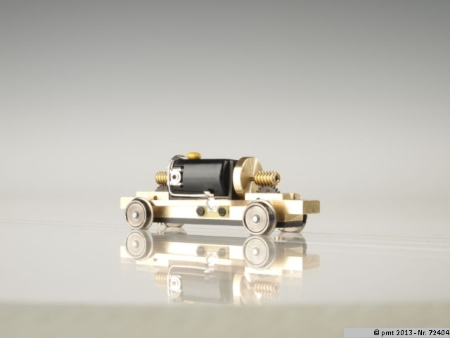 72404 Fahrwerk für MAN und kleiner Hecht