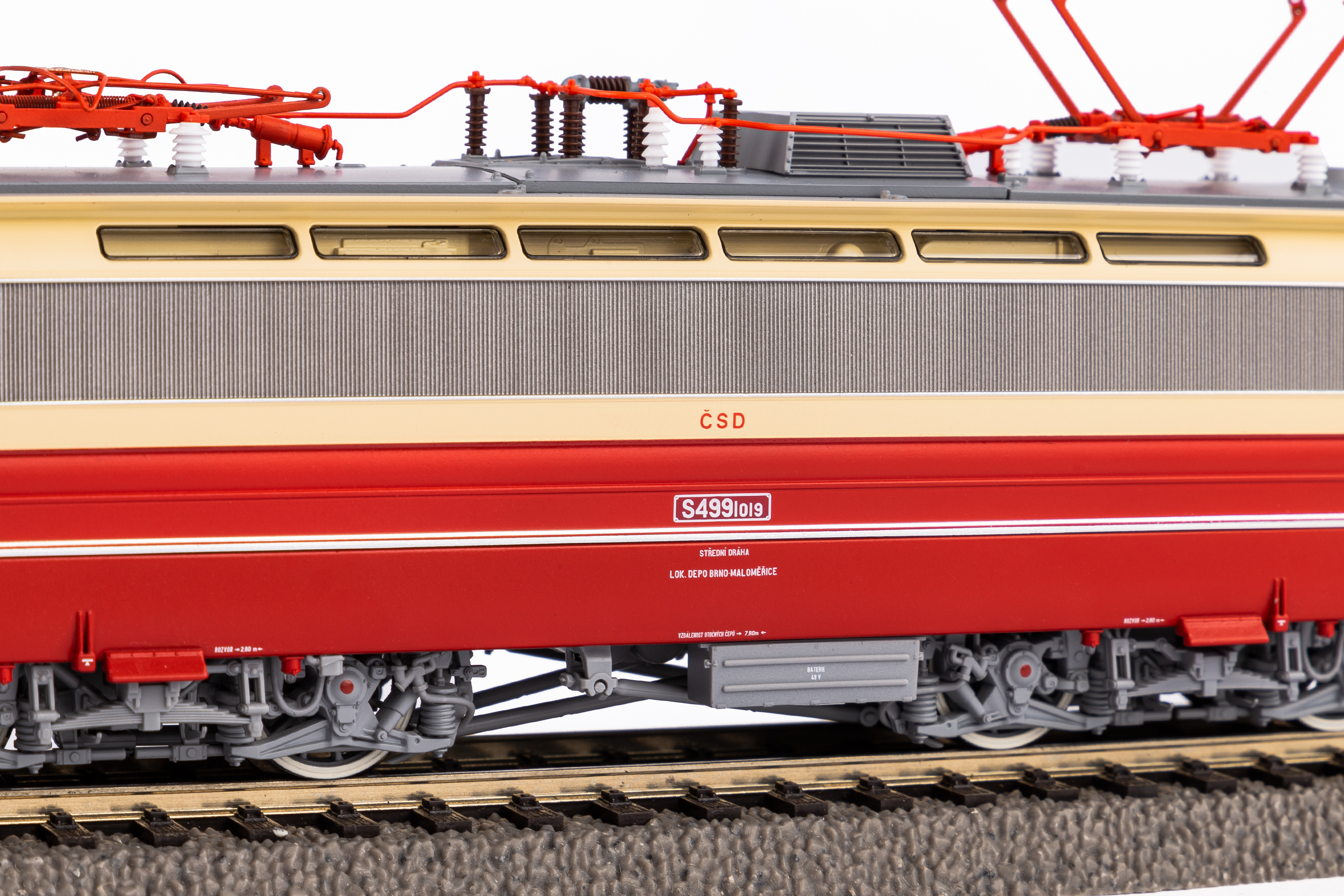 Piko 51389 CSD E-Lok Rh 240 Ep.4