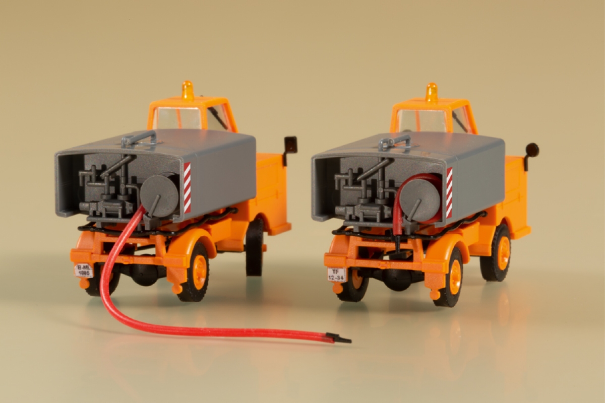 41657 Multicar M22 mit Wassertank