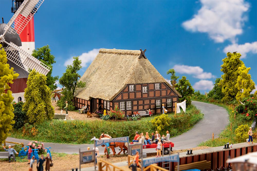 130552 Hallenhaus