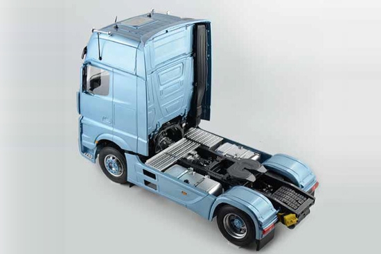 Italeri 3905 MB Actros MP4 Gigaspace