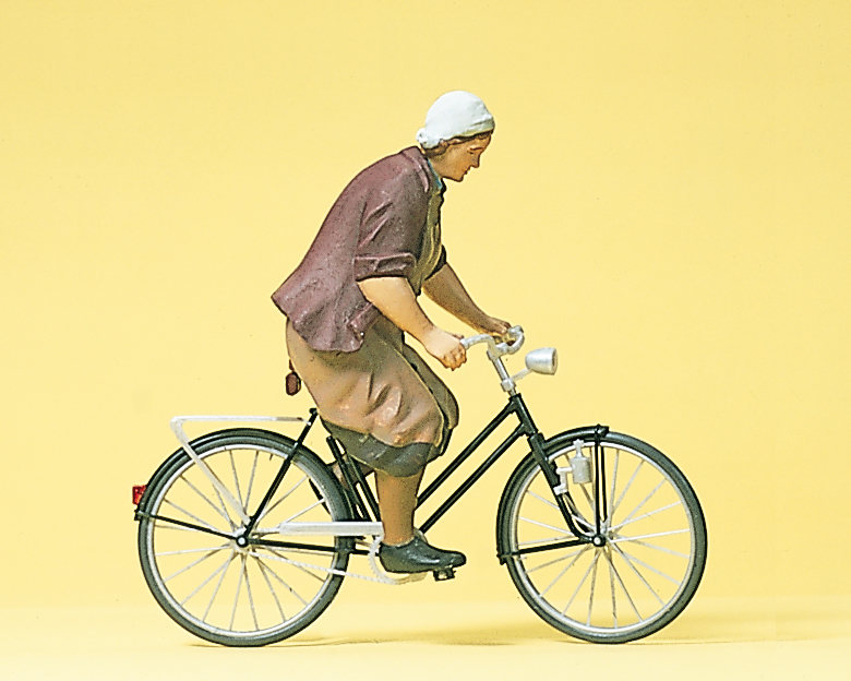 Preiser 45068 Bäuerin auf Fahrrad