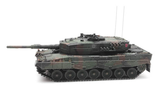 6870109 BRD Leopard 2A4  BW Fleckentarnung