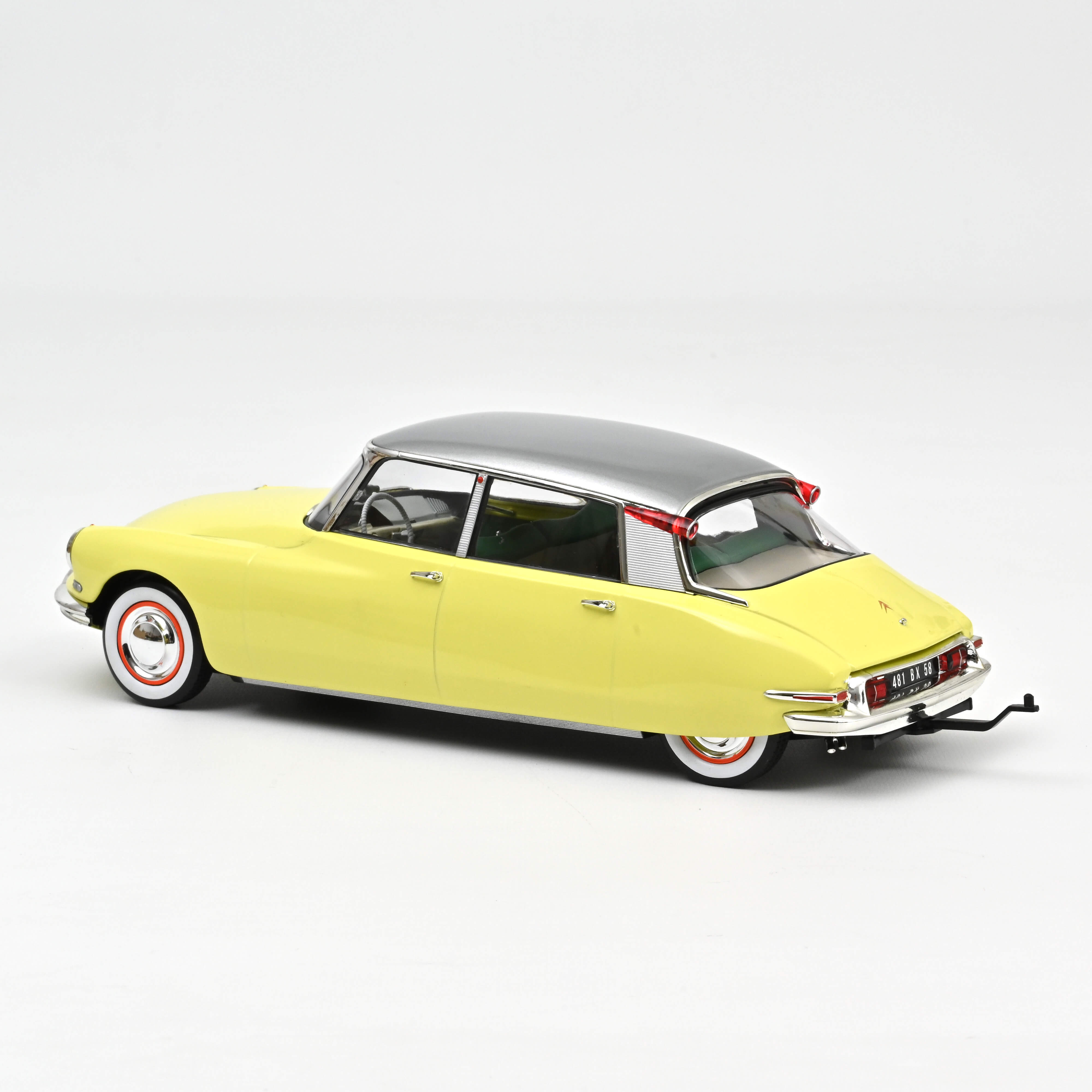 Norev 181762 Citroen DS19 mit Wohnwagen