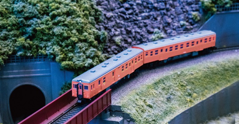 10-040 JNR Triebzug KIHA 20 2-tlg Ep.4