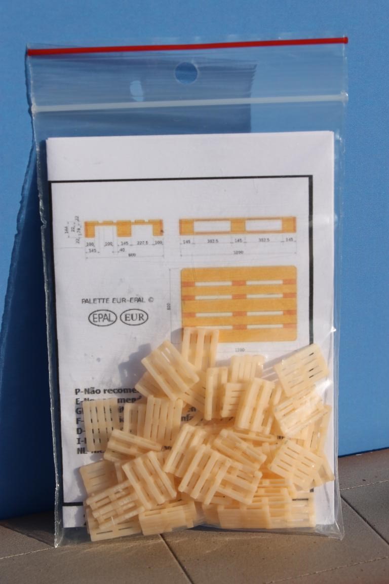 PT210100 Europallets (Packung 10 Stück)