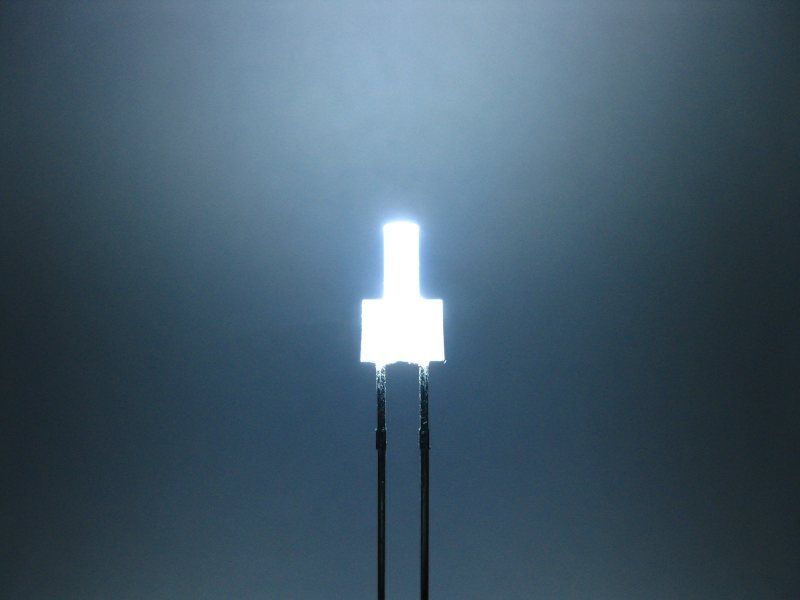 50544 Tower LED lang 2mm kaltweiß / weiß diff
