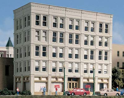 DPM50900 Hilltowne Hotel