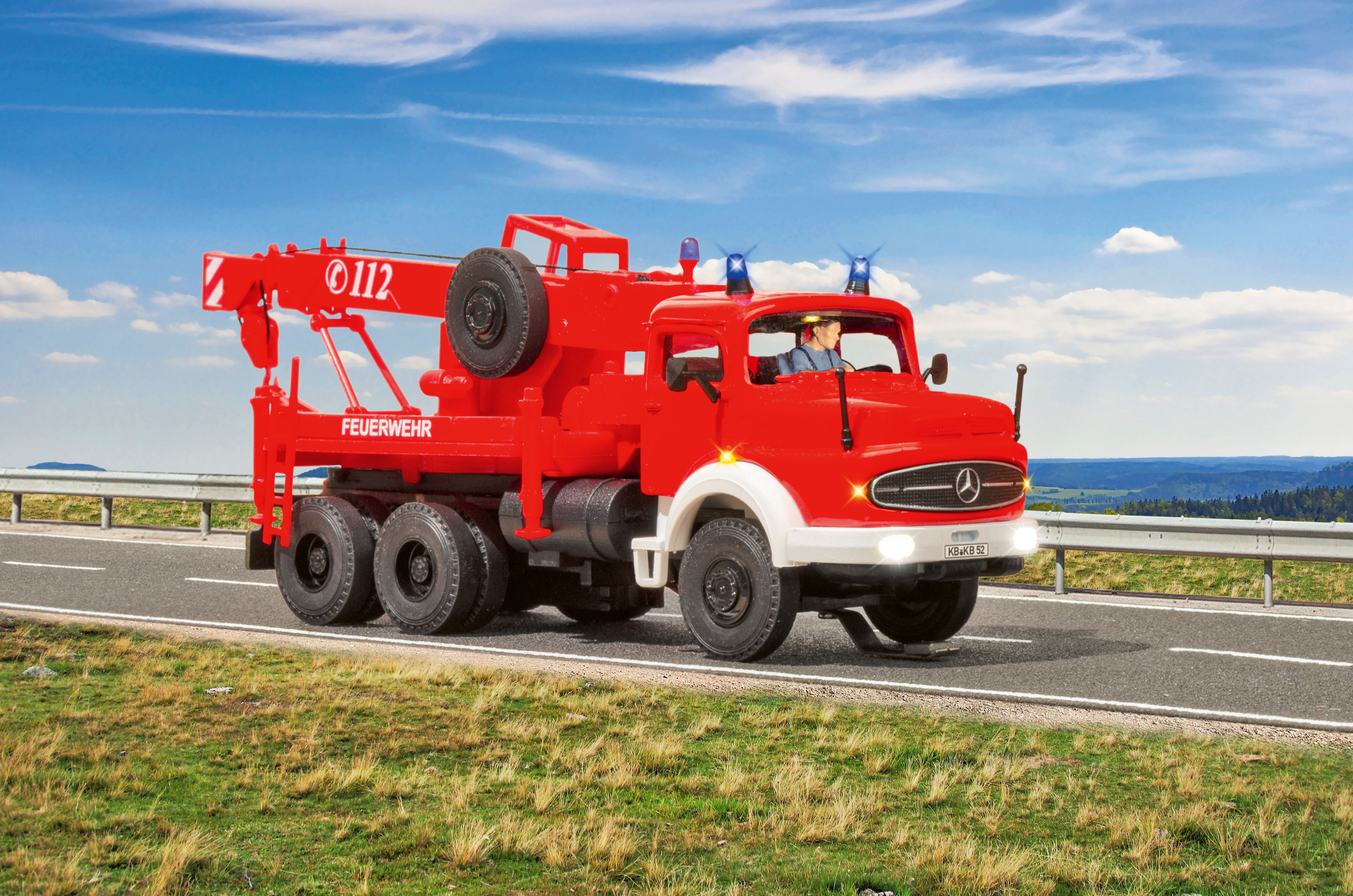 8052 CarMotion: MB Rundhauber Bergekran FW