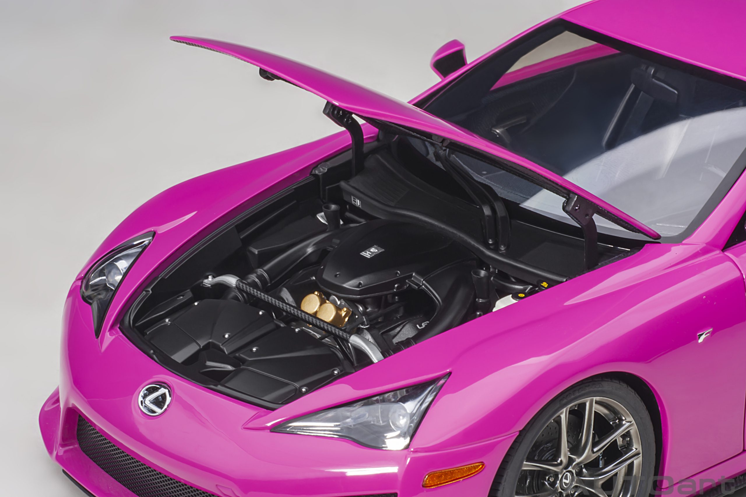 AUTOart 78859 Lexus LFA 2010 - pink