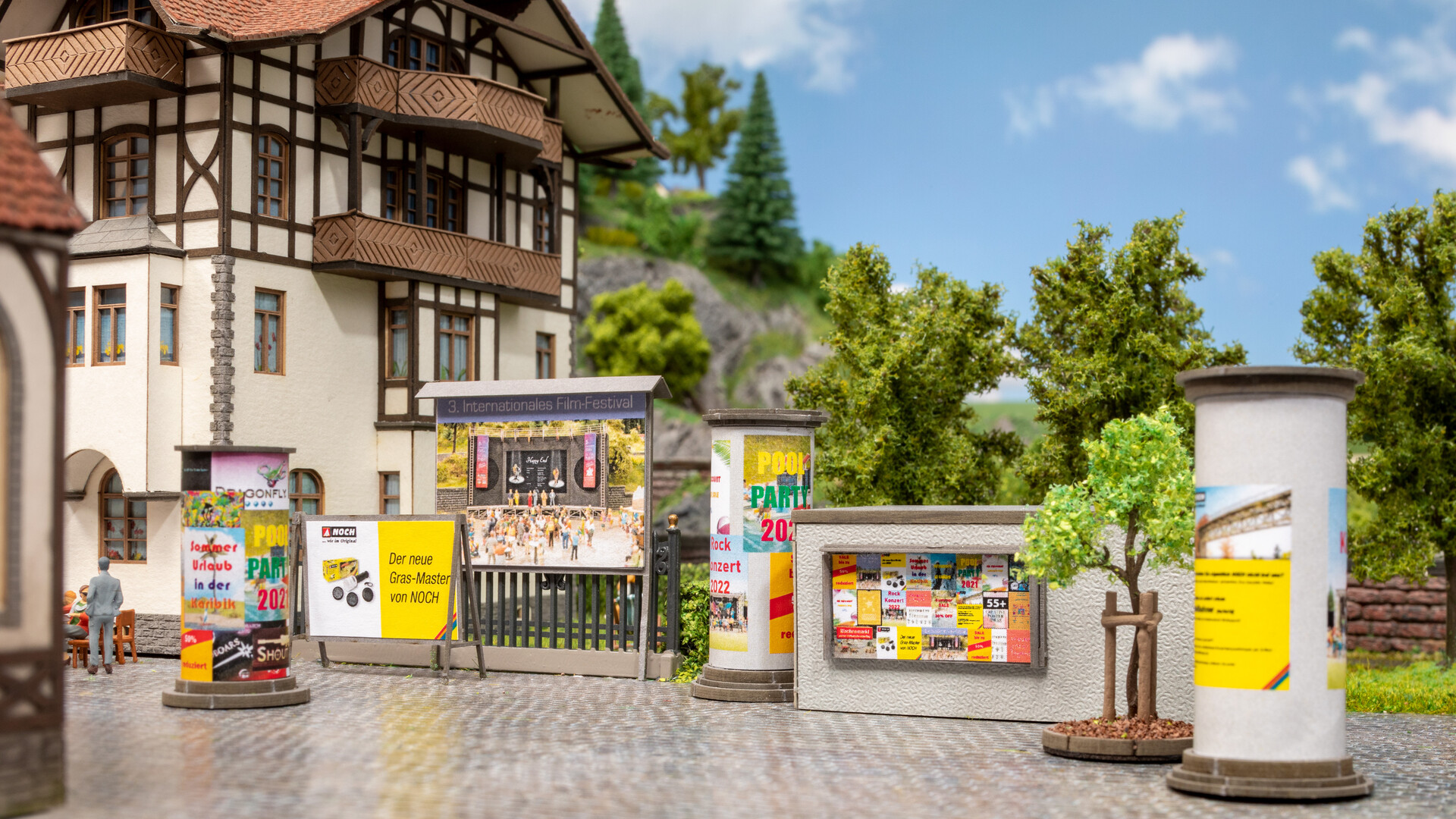 14217 Litfaßsäulen & Werbewände