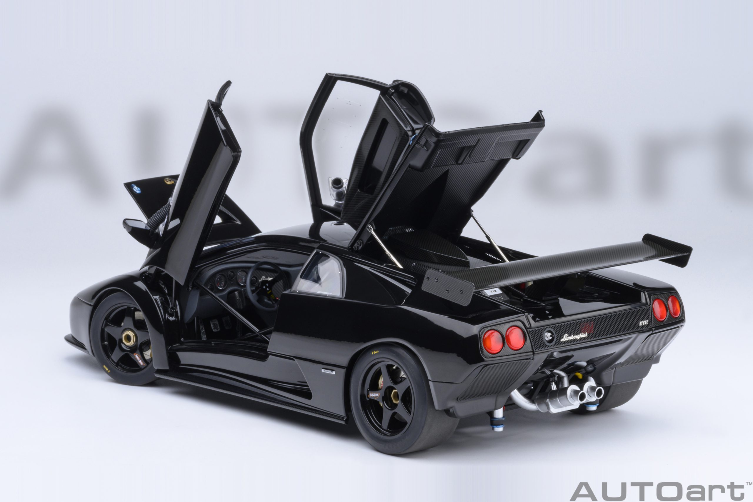 AUTOart 79137 Lamborghini Diablo GT-R deep black