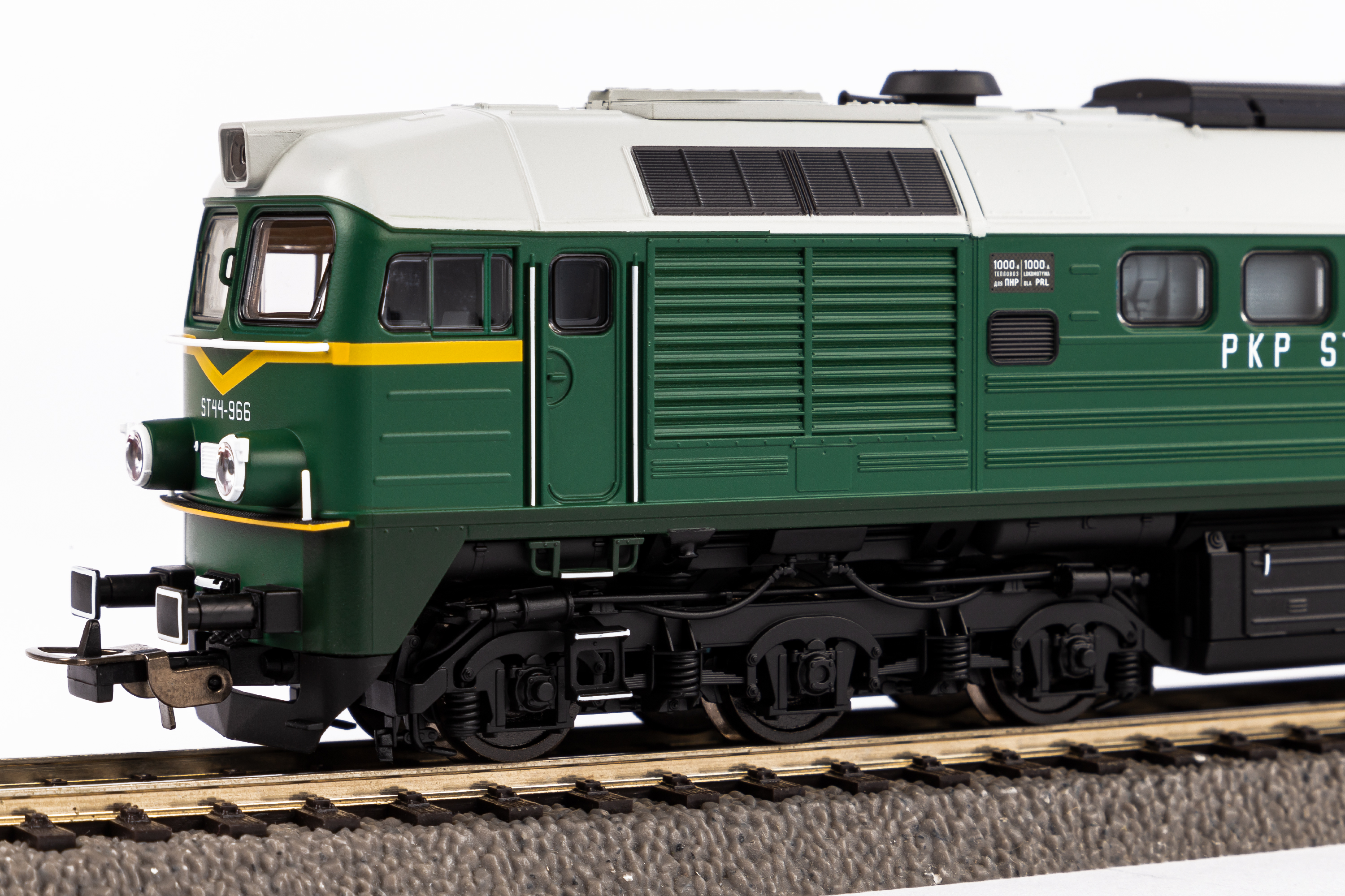 Piko 52909 PKP Diesellok ST44 Ep.4