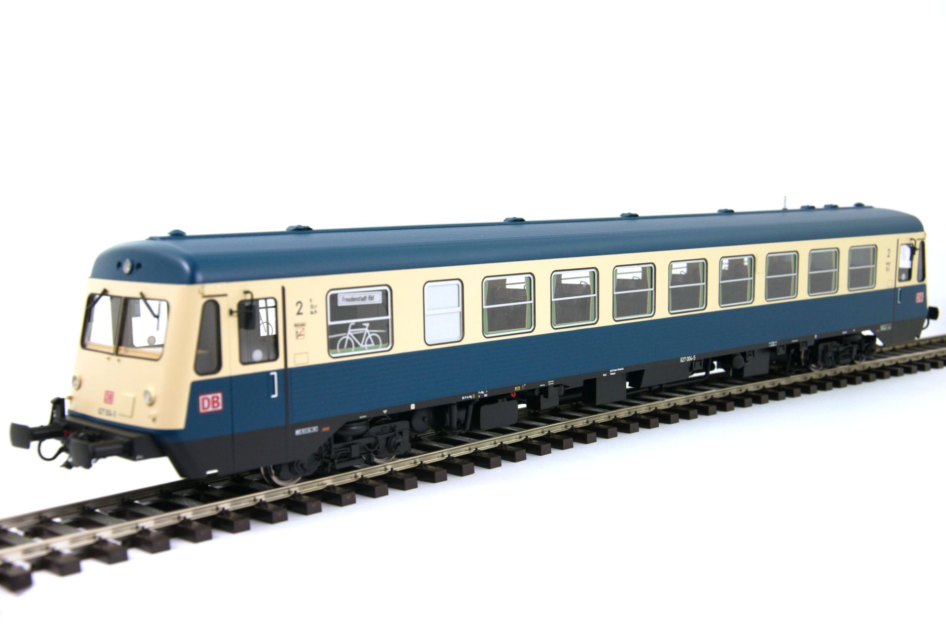50127-01 DB Triebwagen BR 627 002-9 Ep.4b