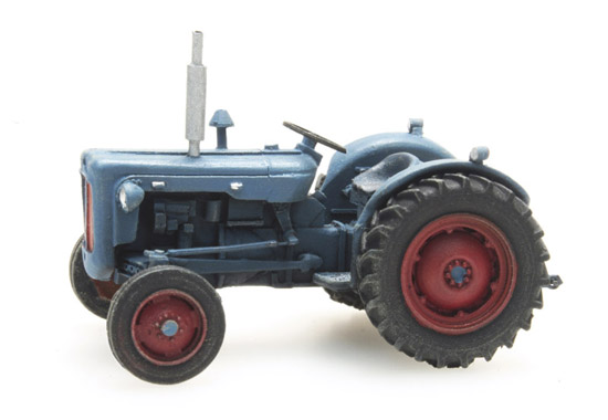 10.337 Traktor Ford Dexta