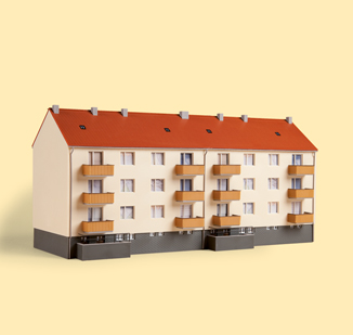 13332 Mehrfamilienhaus