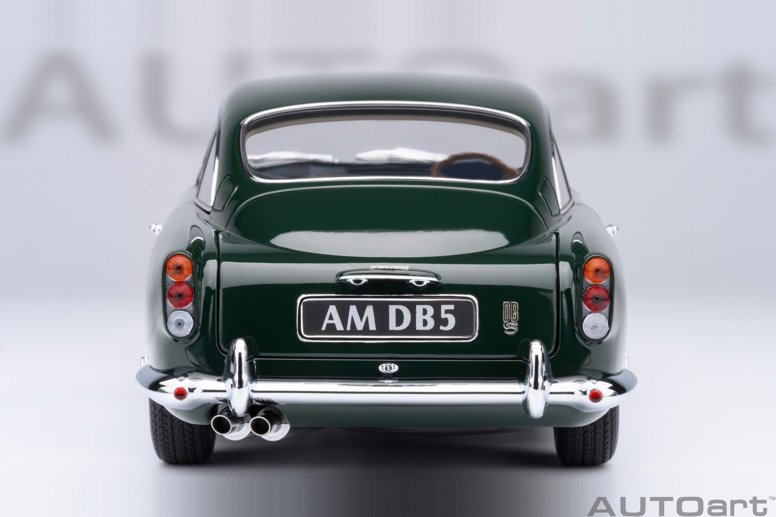 AUTOart 70286 Aston Martin DB5 grün (1964)