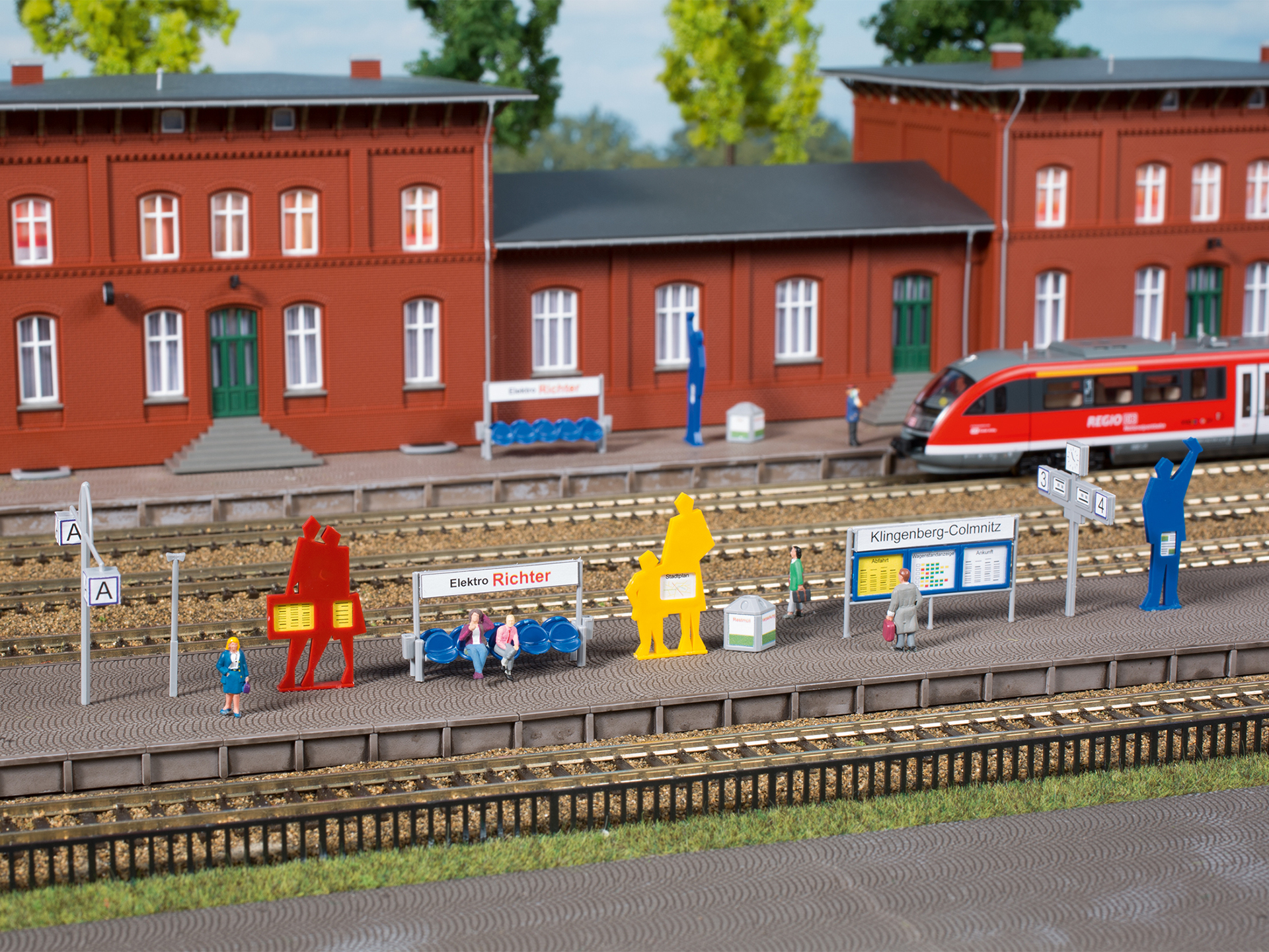 43646 Bahnsteigausstattung
