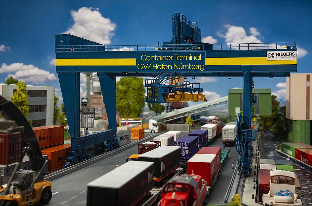 120291 Containerbrücke GVZ Hafen Nür