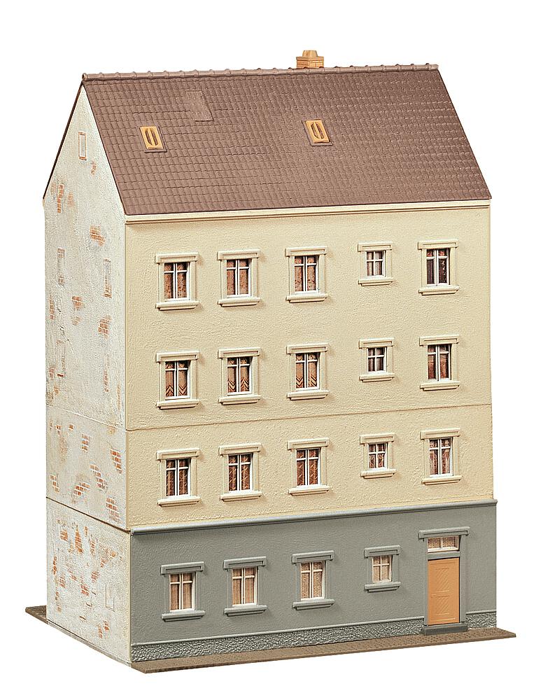 130447 Stadthaus mit Kneipe