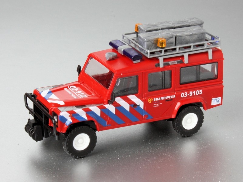 50300 Land Rover Defender 110, weiß