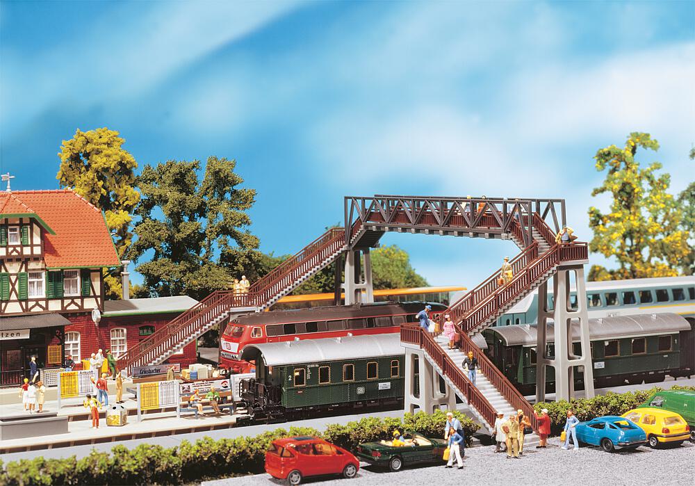 120179 Fußgängerbrücke