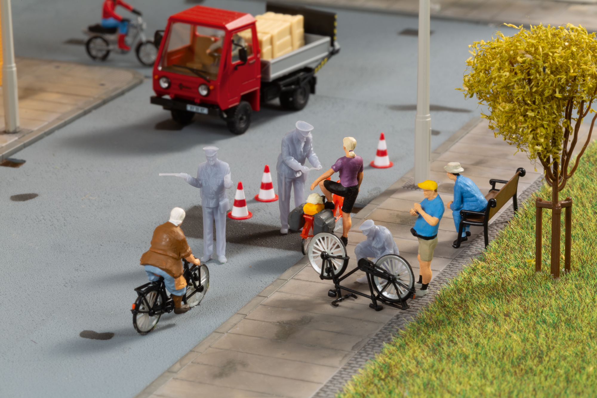 41679 Figuren Verkehrskontrolle H0