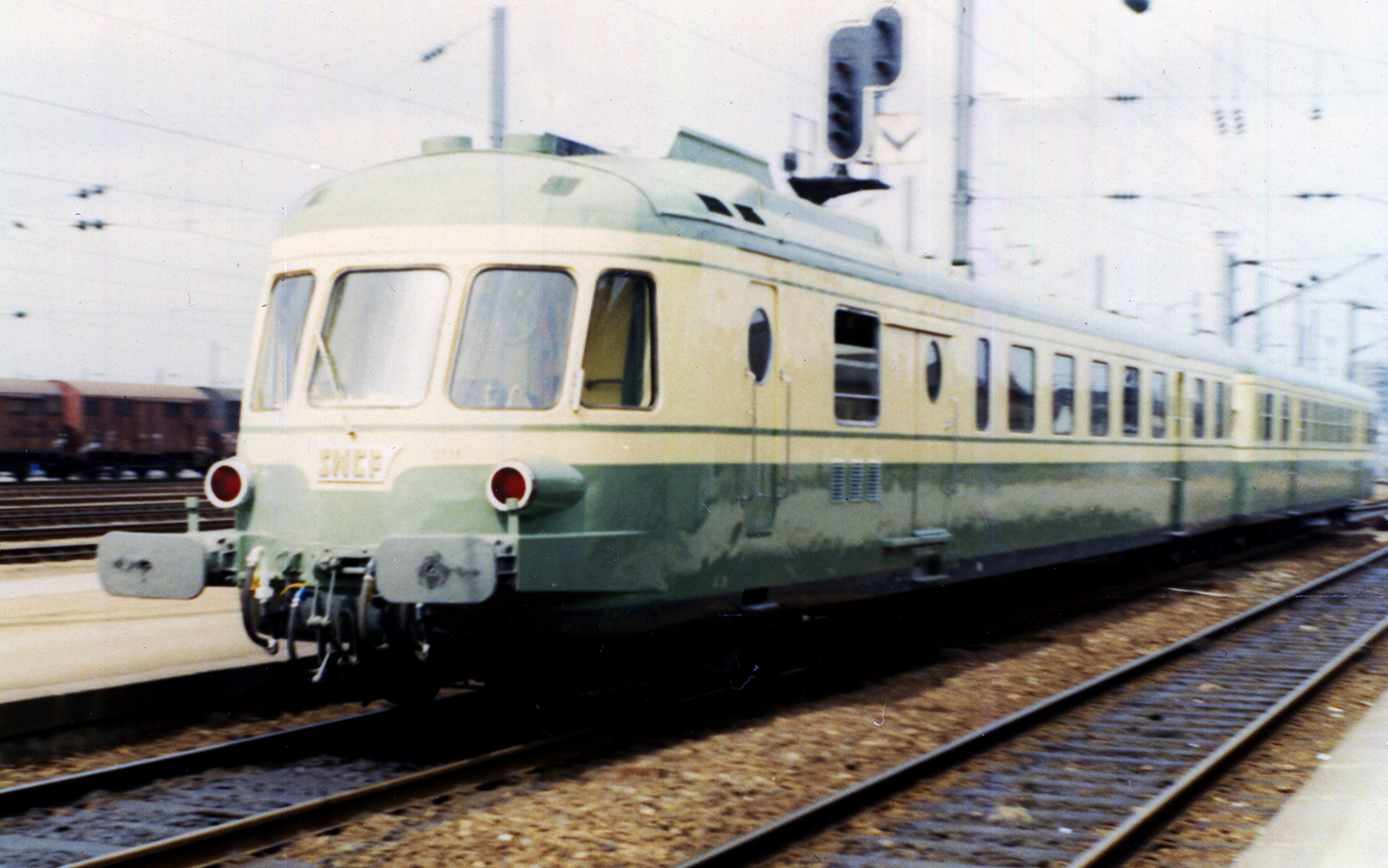 HJ2462 SNCF Triebwagen RGP1 Ep.4