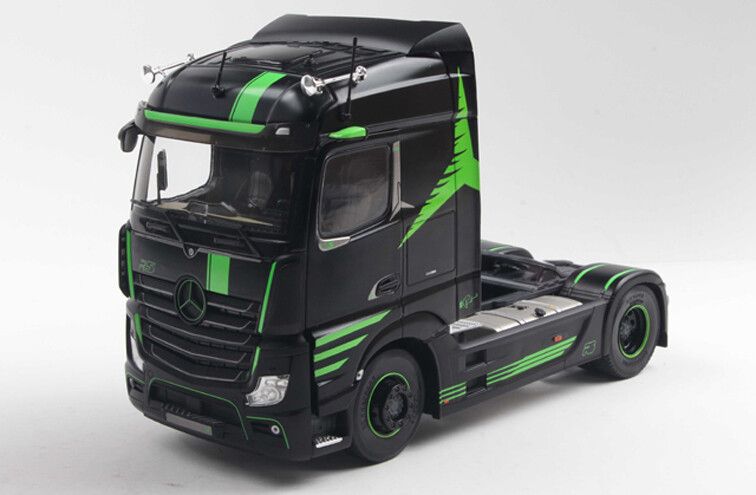 S2400204 MB Actros R5 Italian Coll. schwarz