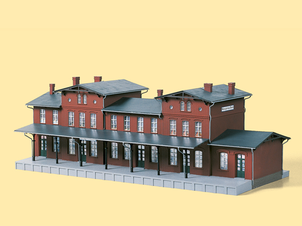 11380 Bahnhof Neupreußen