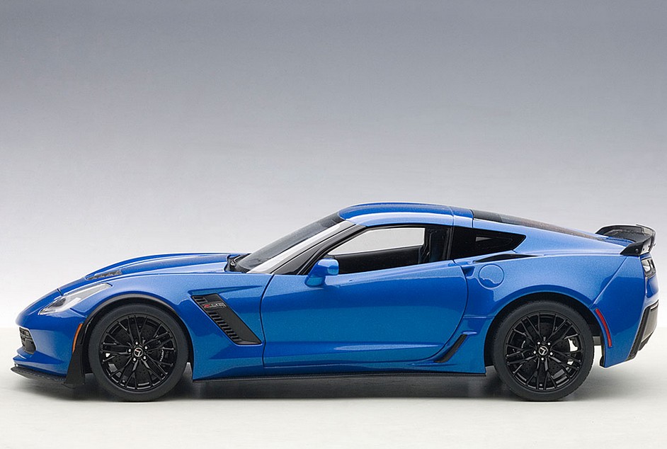 AUTOart 71265 Chevrolet Corvette C7 Z06 blau