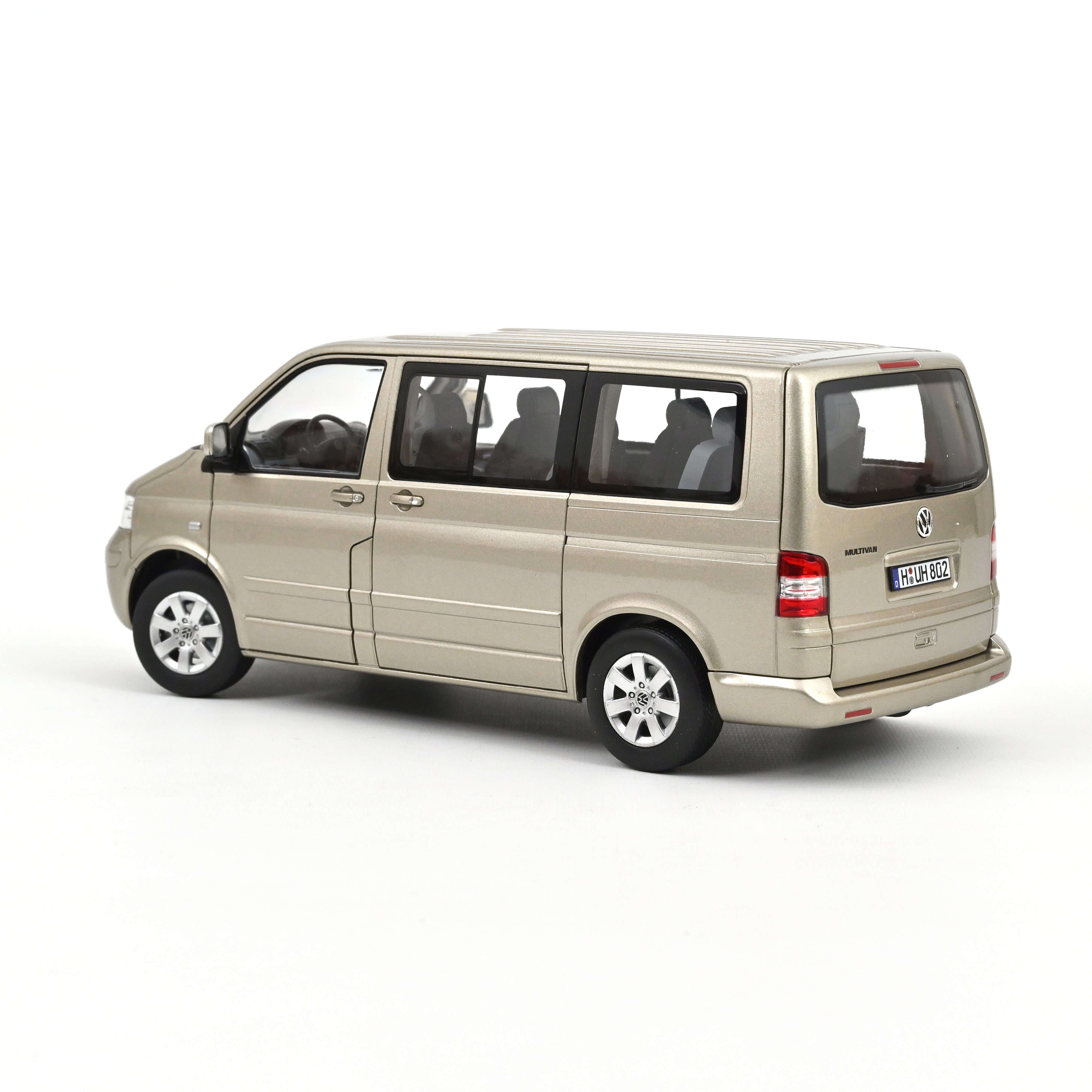 Norev 188602 VW Multivan wheat beige met. (2003)