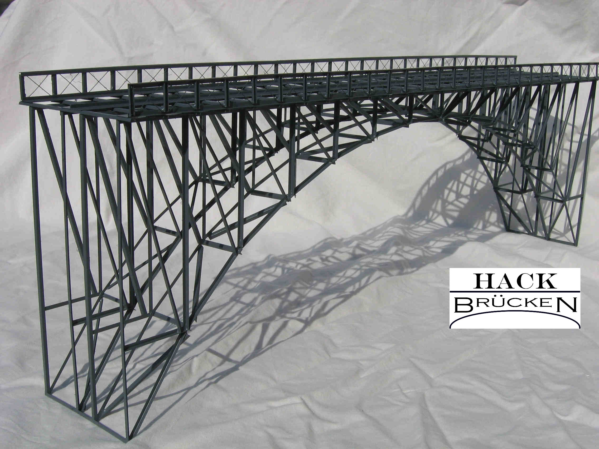 Hack H60-2 Hochbogenbrücke 60 cm 2-gls.