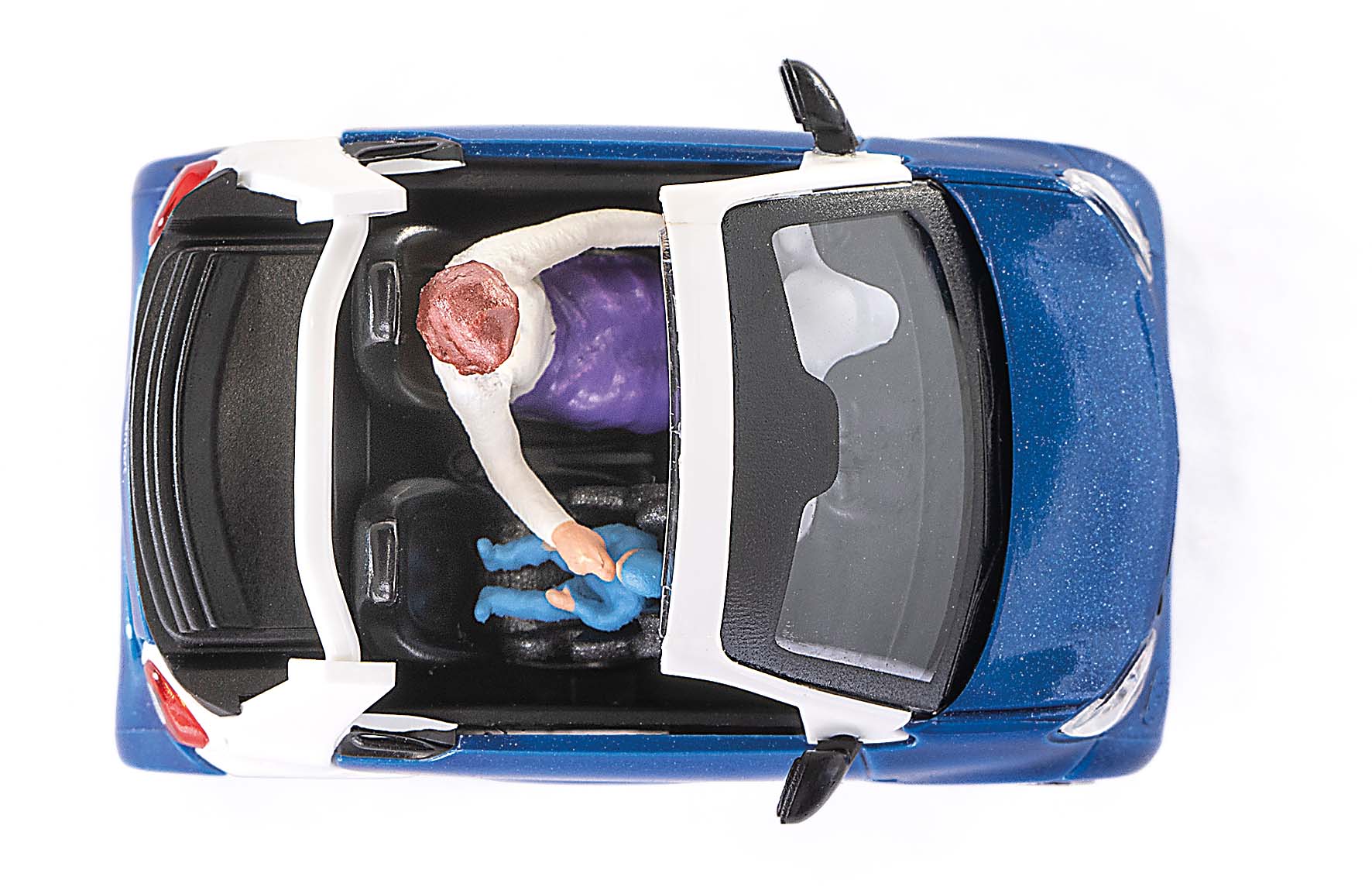 Busch Autos 50779 Smart Fortwo Cabrio Fahrerin und Kinders