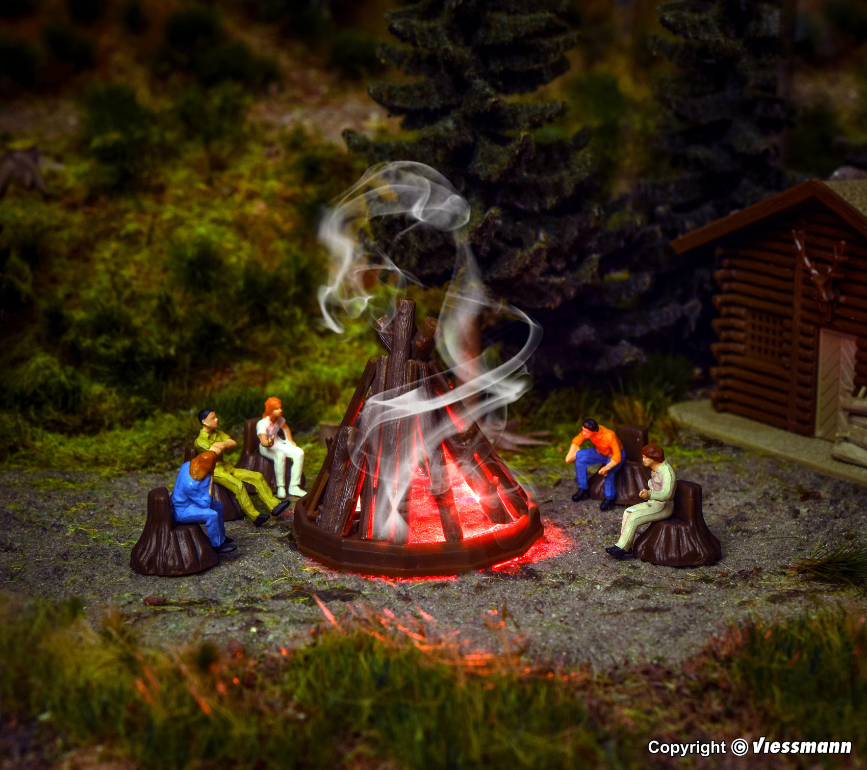 43667 Lagerfeuer mit Brandflamme