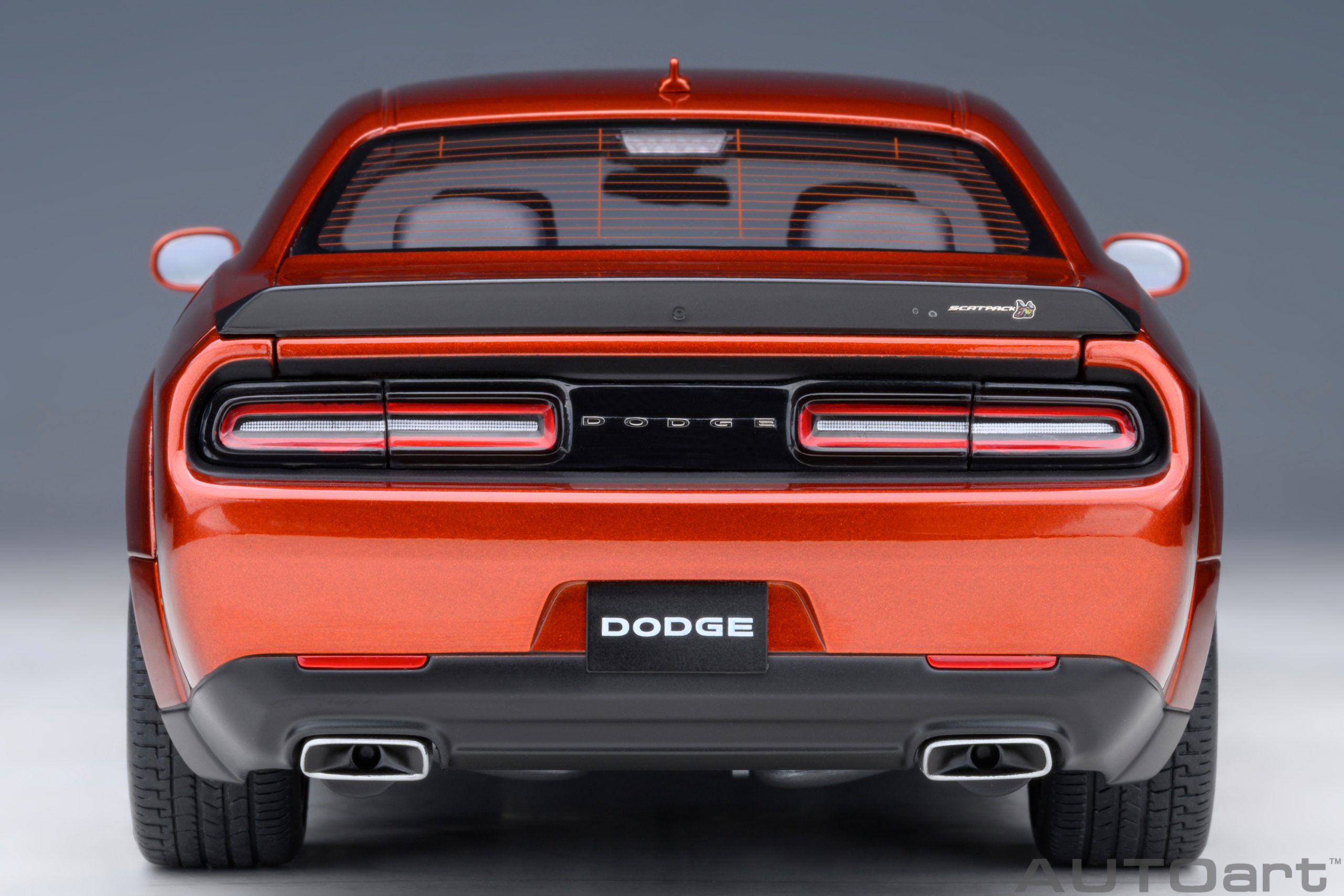AUTOart 71773 Dodge Challenger R/T Scat Pack Widebody