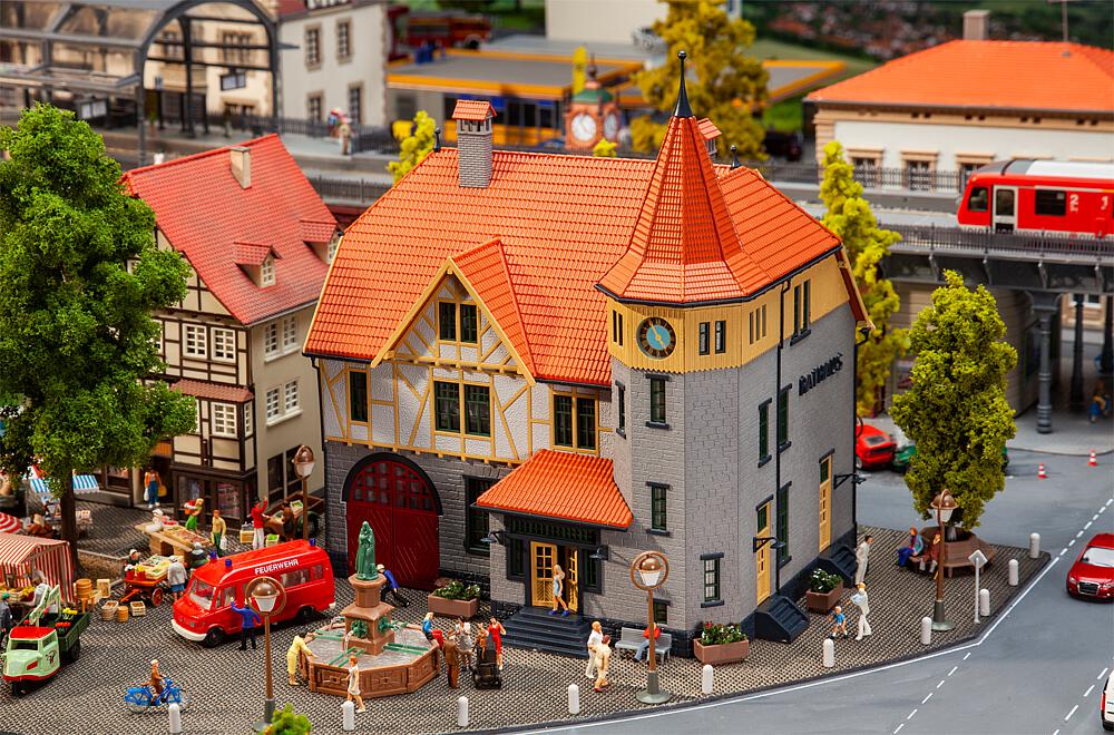 130649 Rathaus mit Feuerwehrgarage