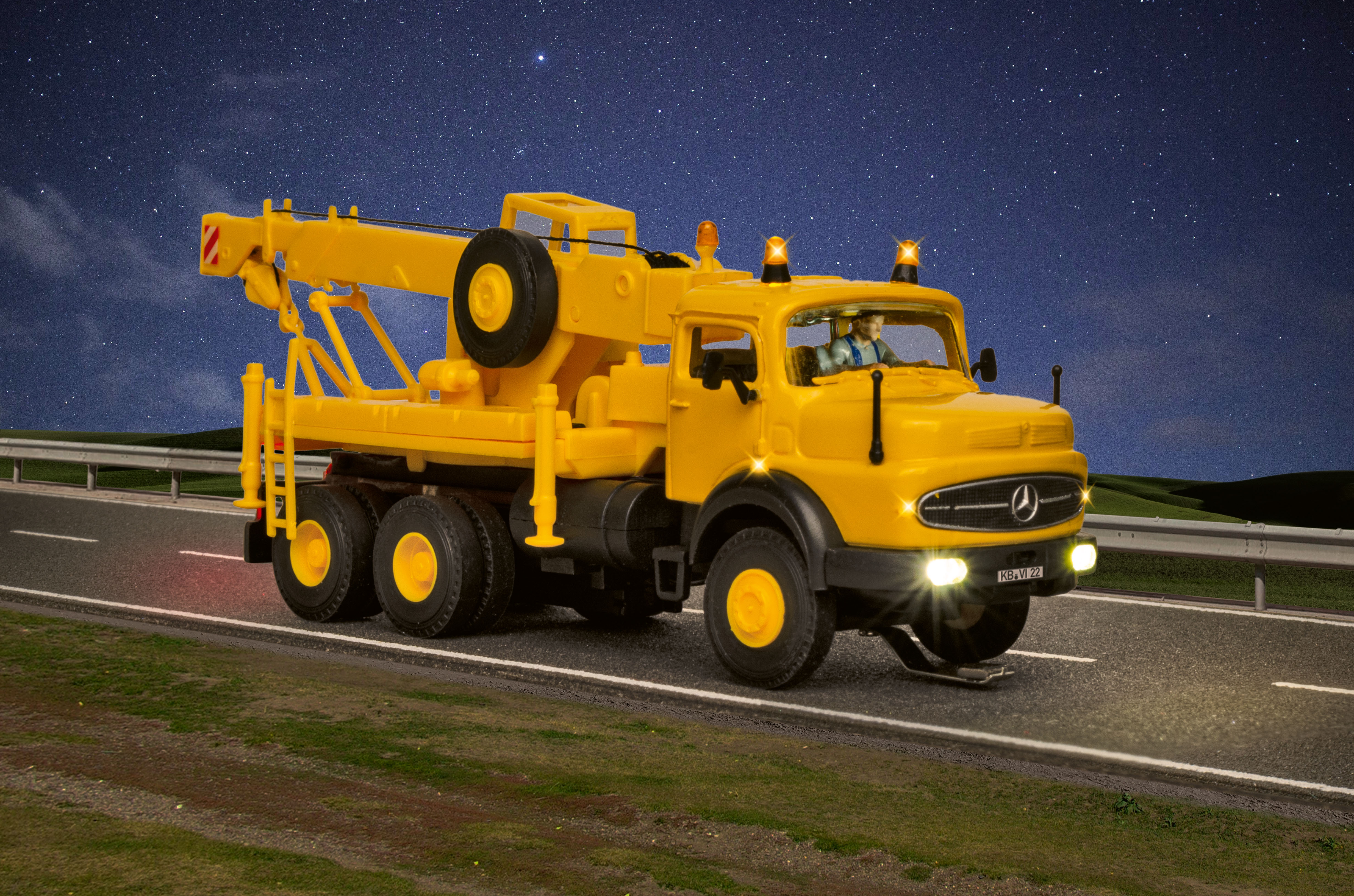Viessmann 8022 CarMotion: MB Rundhauber Bergekran