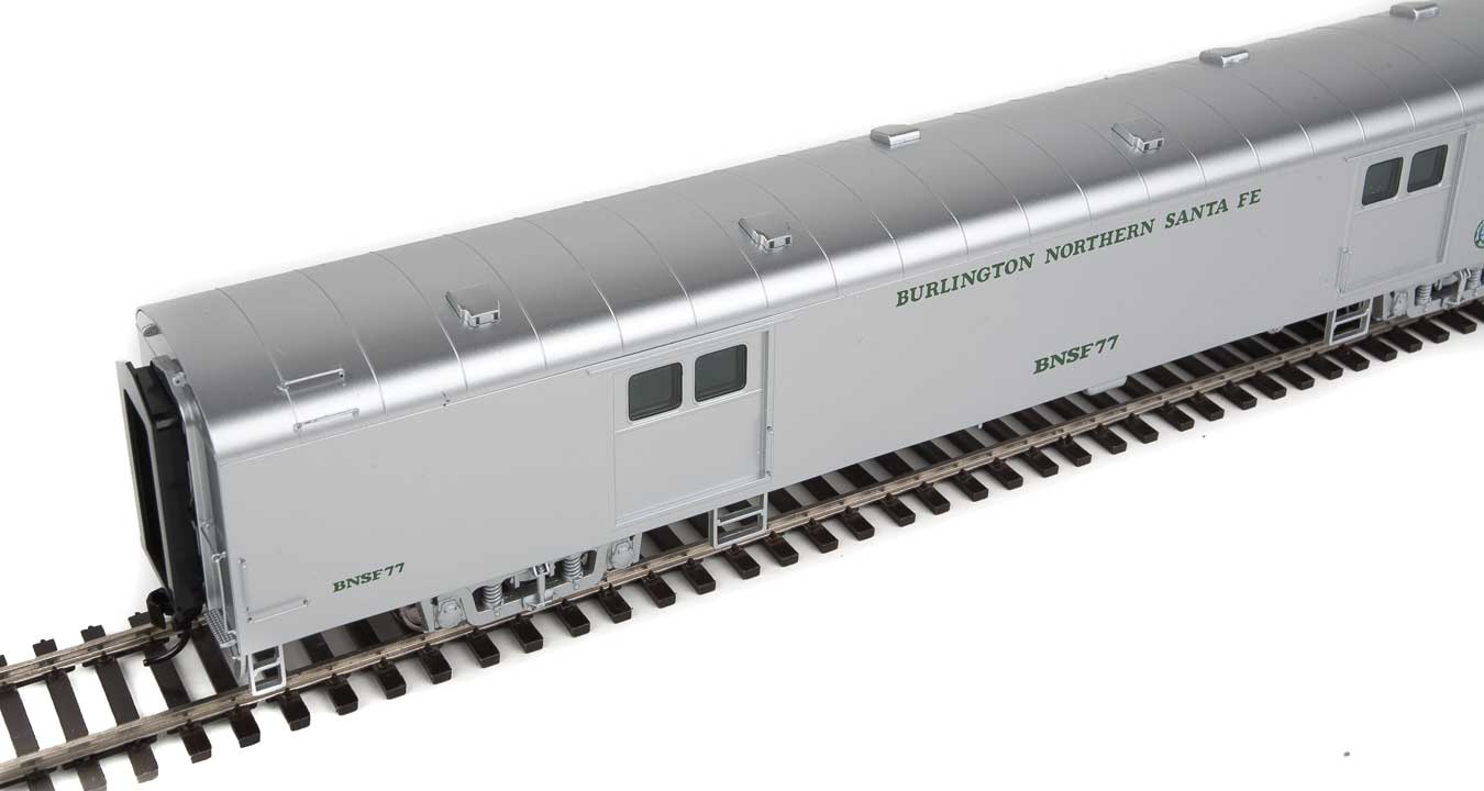 WalthersProto 15655 P-S Baggage BNSF #77 slv