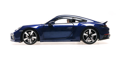 Minichamps 110069202 Porsche 911 (992) Sport Classic blaumet.