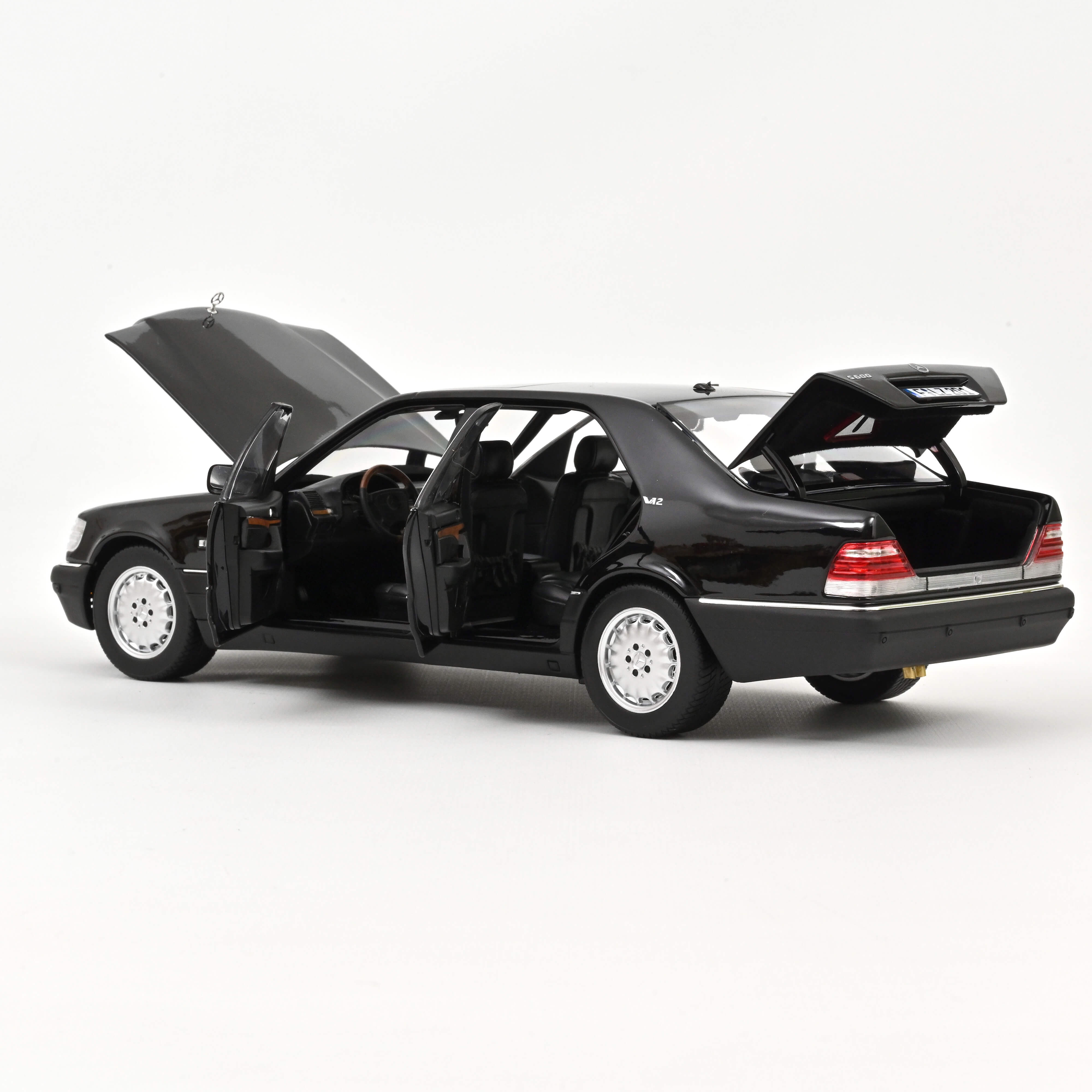 Norev 183045 MB S600 Lim. schwarz (1997)