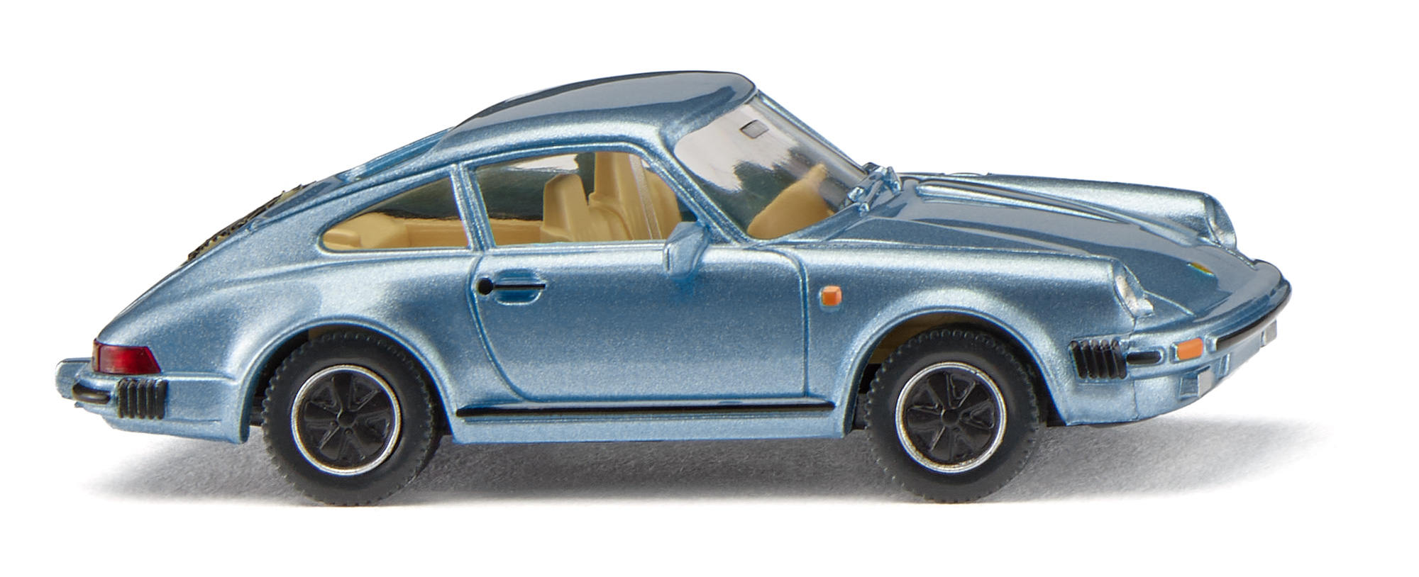 016104 Porsche 911 SC hellblau-met.