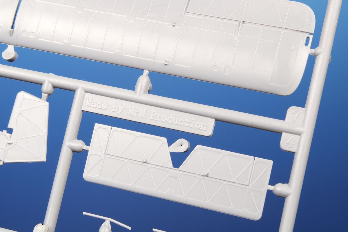 Special Hobby SH72442 EoN Eton TX.1 / SG-38