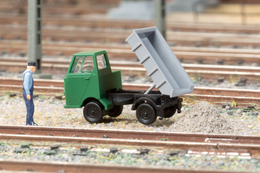44656 Multicar M22 mit Anhänger
