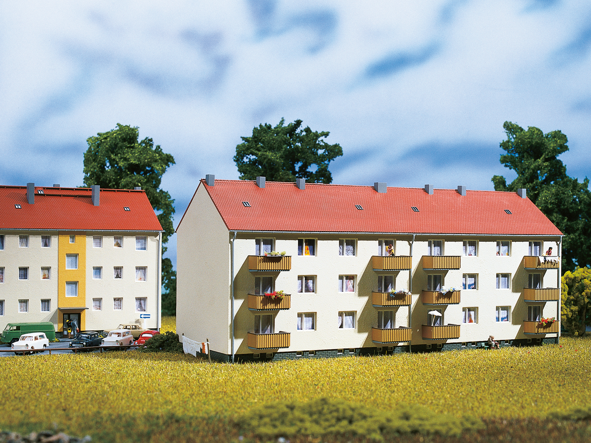 13332 Mehrfamilienhaus