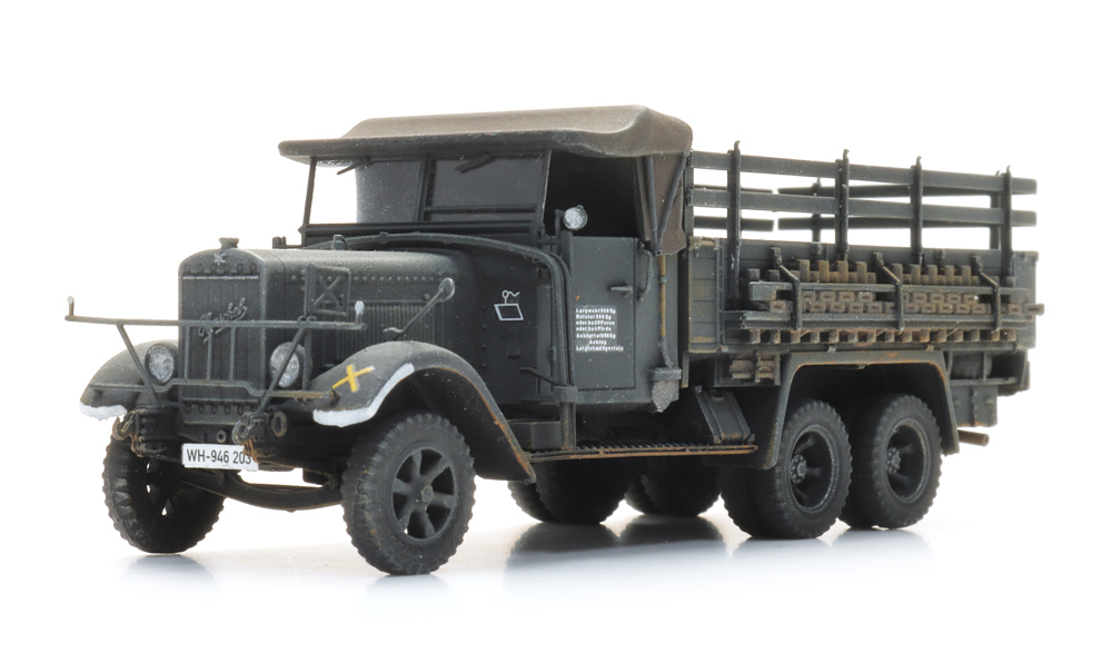 1870219 WM Henschel 33D1 cargo