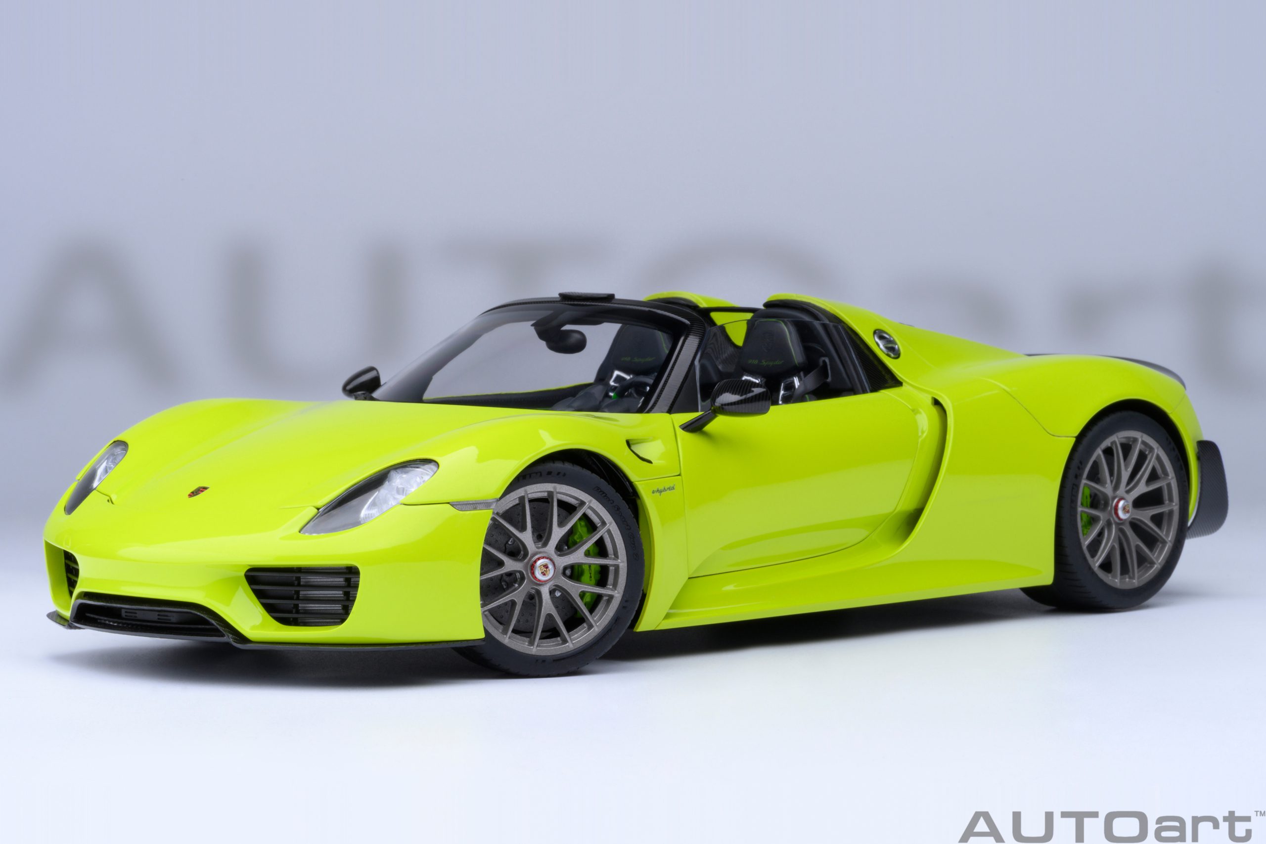 77921 Porsche 918 Spyder Weissach Package