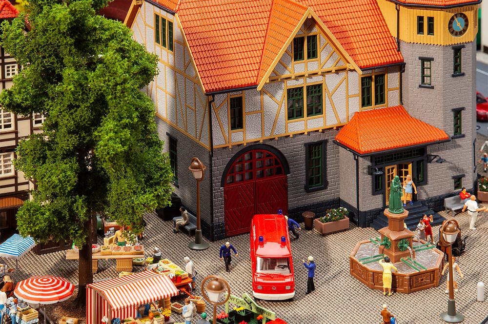 130649 Rathaus mit Feuerwehrgarage