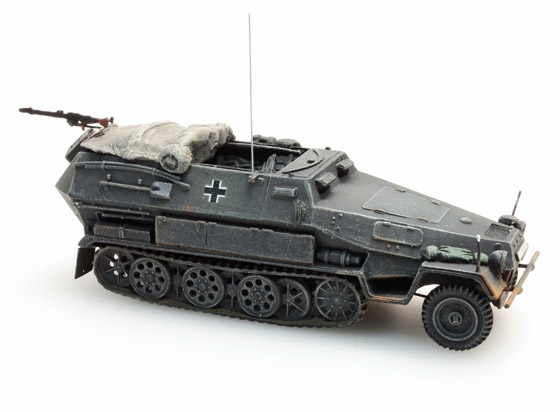 387.109-GR WM Sd. Kfz 251/2B 8cm grau