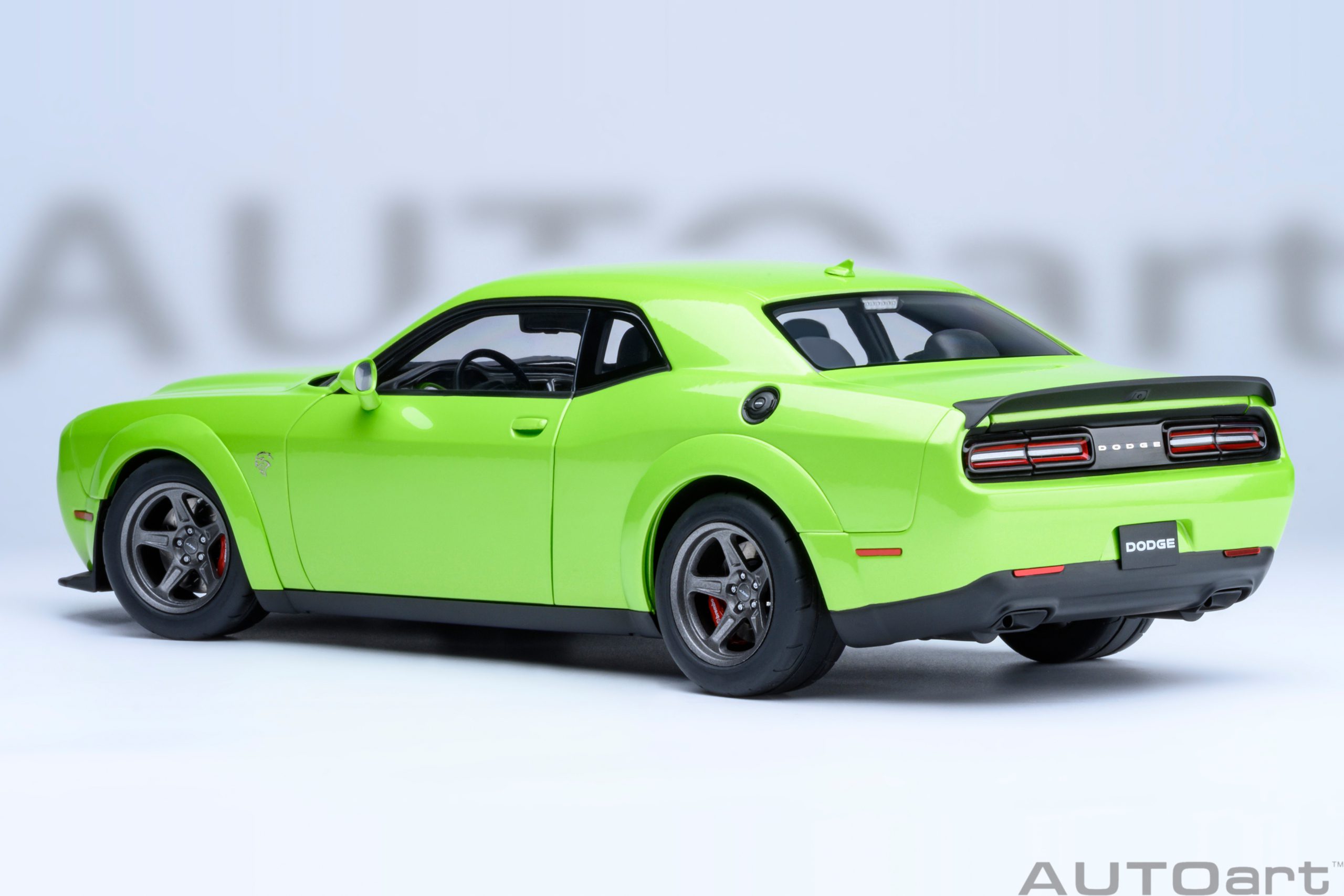 AUTOart 71769 Dodge Challange SRT Super Stock - green